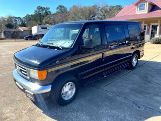 Used 2003 Ford E-150 and Econoline 150 image 1