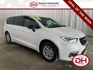 New 2025 Chrysler Pacifica Select image 1
