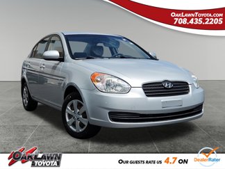 Used 2010 Hyundai Accent GLS image 1