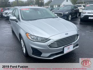 Used 2019 Ford Fusion SE image 1
