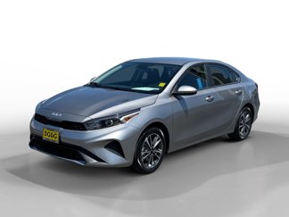 Used 2023 Kia Forte LXS image 1