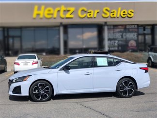 Used 2023 Nissan Altima 2.5 SR image 1