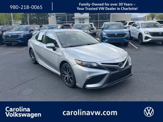 Used 2023 Toyota Camry SE image 1