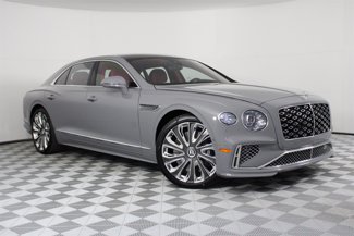 New 2025 Bentley Flying Spur Plug-In Hybrid image 1