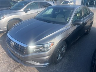 Used 2021 Volkswagen Jetta R-Line w/ R-Line Cold Weather Package image 1