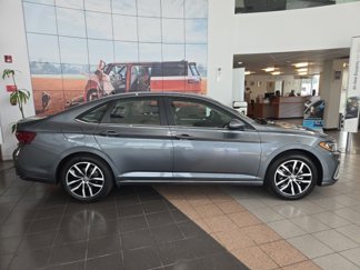 New 2025 Volkswagen Jetta SE image 1