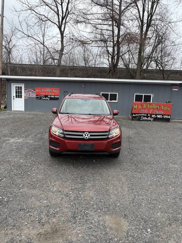 Used 2016 Volkswagen Tiguan S image 1