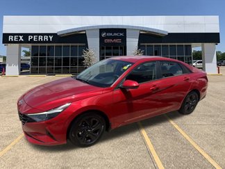 Used 2022 Hyundai Elantra SEL image 1