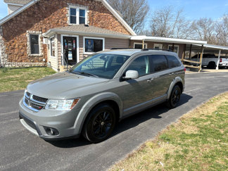 Used 2019 Dodge Journey SE image 1