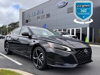 Used 2023 Nissan Altima 2.5 SR image 1