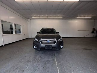 Used 2019 Subaru Outback 2.5i Premium image 1