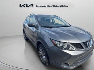 Used 2018 Nissan Rogue Sport SV image 1