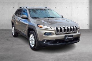 Used 2018 Jeep Cherokee Latitude w/ Cold Weather Group image 1