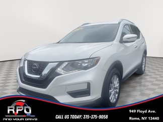 Used 2018 Nissan Rogue SV image 1