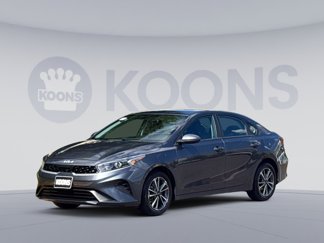 Used 2023 Kia Forte LXS image 1