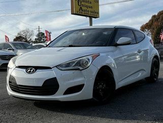 Used 2014 Hyundai Veloster image 1