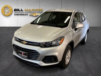 Used 2022 Chevrolet Trax LS w/ Tint and Cruise Package image 1