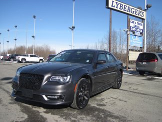 Used 2022 Chrysler 300 Touring L w/ Comfort Group image 1