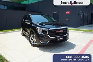 Used 2024 GMC Terrain SLE image 1