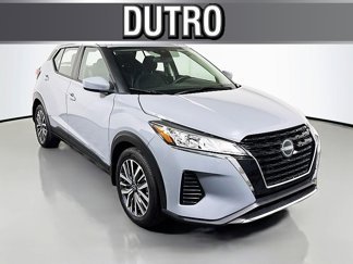 Used 2023 Nissan Kicks SV image 1