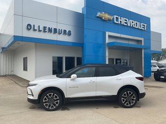 Used 2023 Chevrolet Blazer RS image 1