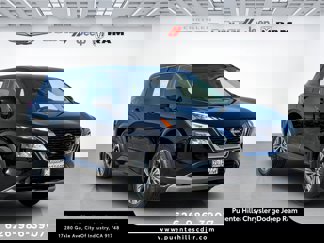 Used 2023 Nissan Rogue SV image 1