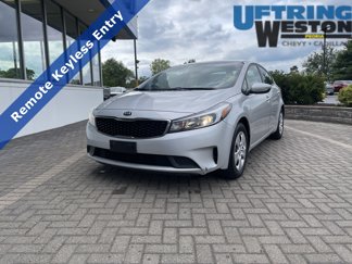 Used 2017 Kia Forte LX image 1