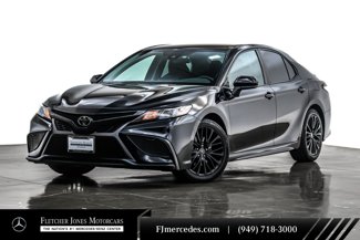 Used 2021 Toyota Camry SE image 1