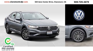Used 2021 Volkswagen Jetta SE image 1