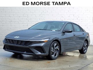 Used 2025 Hyundai Elantra Sport image 1