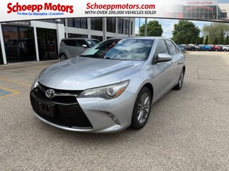 Used 2017 Toyota Camry SE image 1