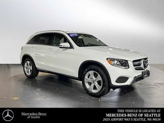 Used 2018 Mercedes-Benz GLC 300 4MATIC image 1