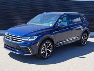 Used 2024 Volkswagen Tiguan SEL R-Line image 1