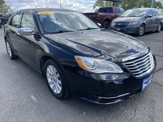 Used 2013 Chrysler 200 Limited image 1