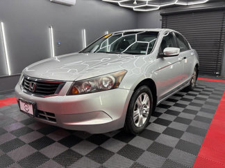 Used 2010 Honda Accord EX-L image 1