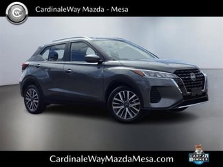 Used 2024 Nissan Kicks SV image 1