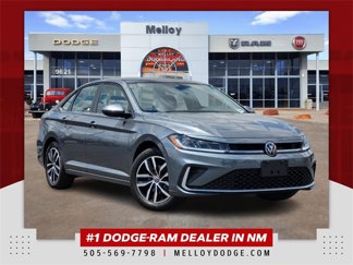 Used 2025 Volkswagen Jetta SE video 1