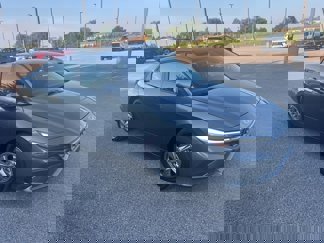 Used 2025 Hyundai Elantra SE image 1