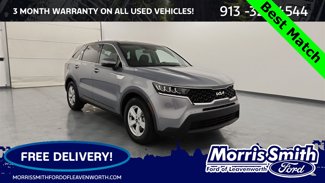 Used 2023 Kia Sorento LX image 1