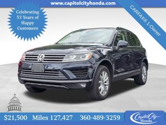 Used 2016 Volkswagen Touareg Sport image 1