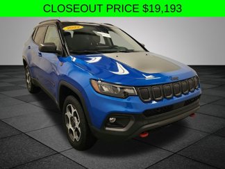Used 2022 Jeep Compass Trailhawk image 1