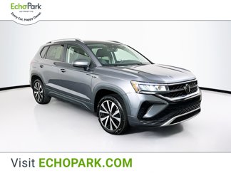 Used 2024 Volkswagen Taos SE w/ MDO Package image 1