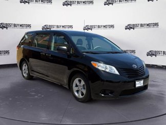 Used 2013 Toyota Sienna L image 1