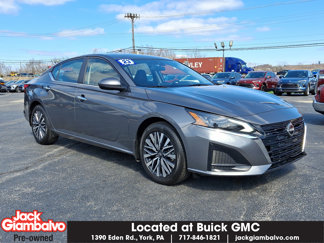 Used 2023 Nissan Altima 2.5 SV image 1
