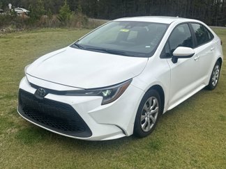Used 2021 Toyota Corolla LE image 1