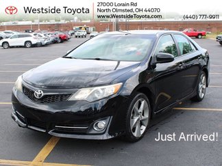 Used 2012 Toyota Camry SE image 1