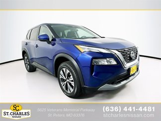 Used 2021 Nissan Rogue SV image 1