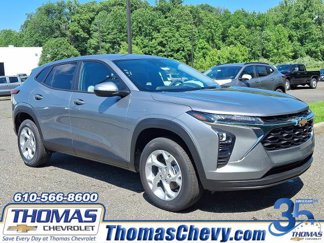 New 2025 Chevrolet Trax LS w/ LS Convenience Package image 1