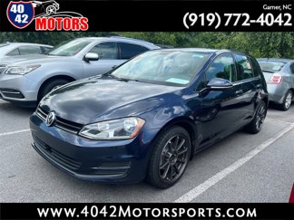 Used 2017 Volkswagen Golf 4-Door image 1