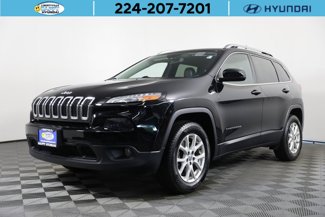 Used 2018 Jeep Cherokee Latitude Plus w/ Cold Weather Group image 1